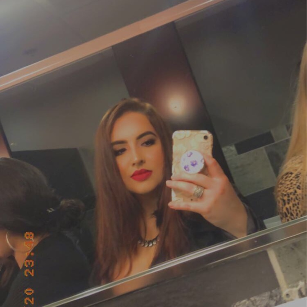 Meet your Posher, Stephanie